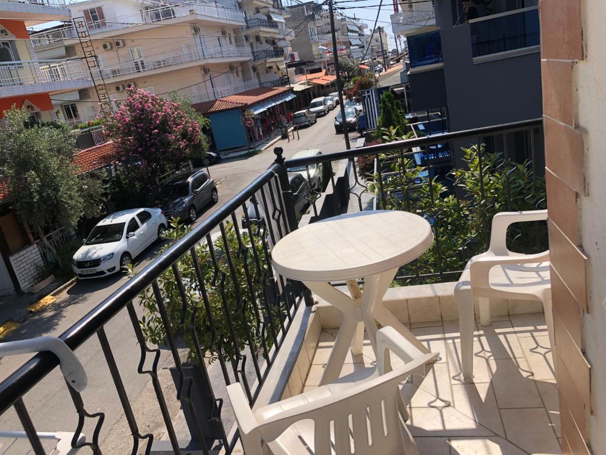 Paralía Nikis Rooms מראה חיצוני תמונה