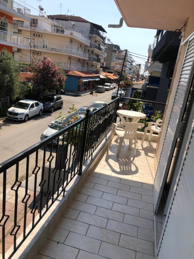 Paralía Nikis Rooms מראה חיצוני תמונה