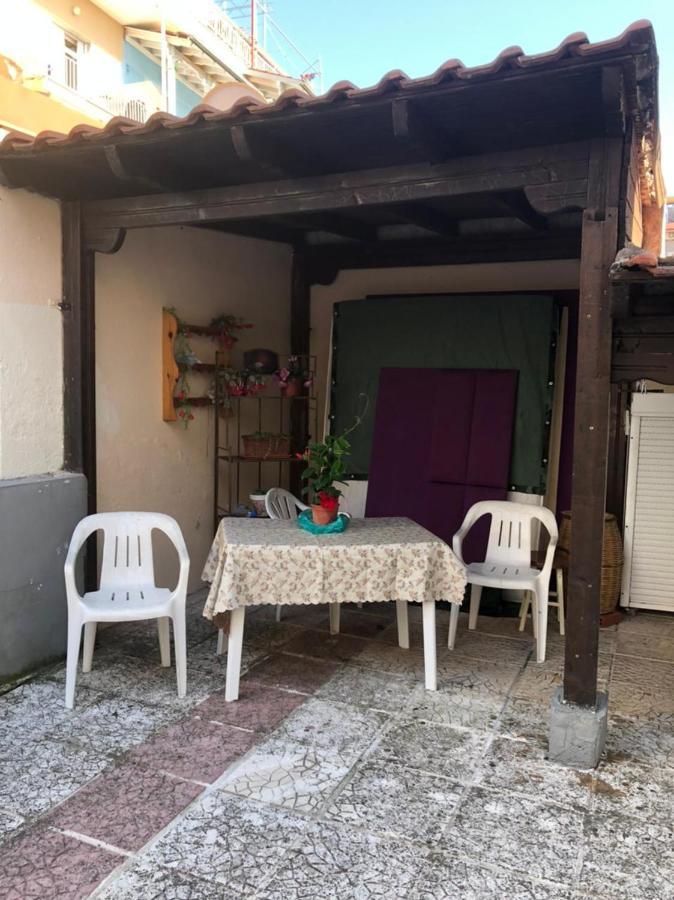 Paralía Nikis Rooms מראה חיצוני תמונה
