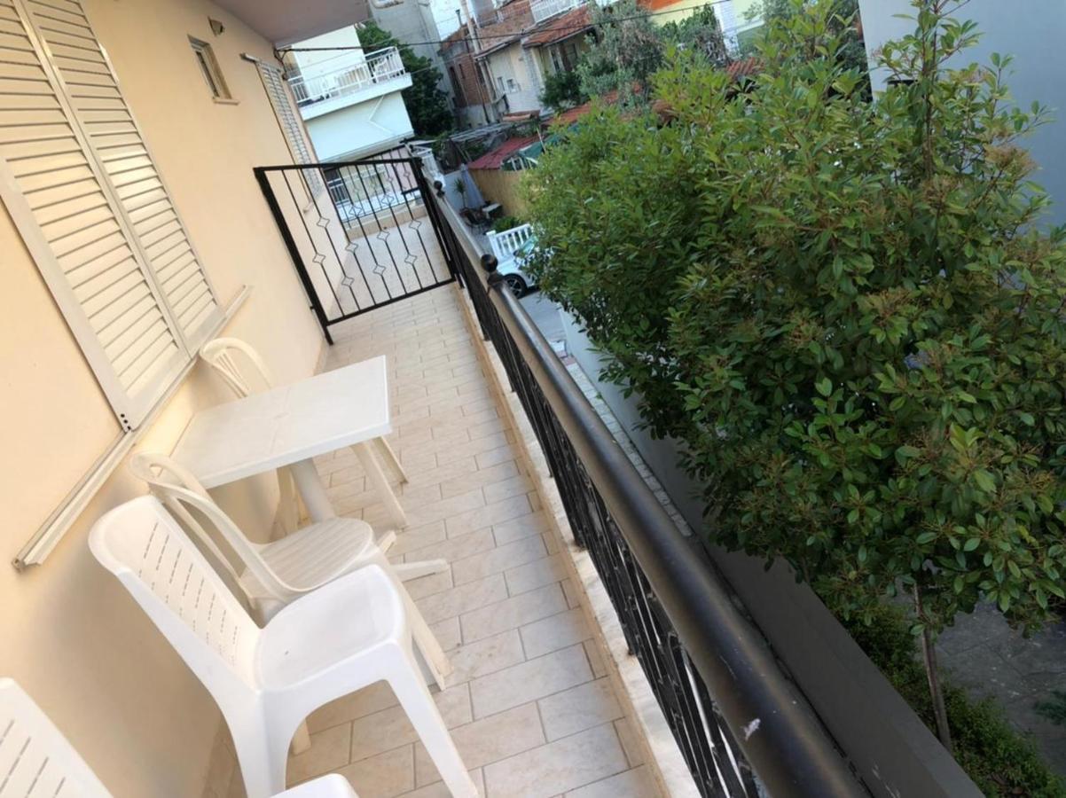 Paralía Nikis Rooms מראה חיצוני תמונה