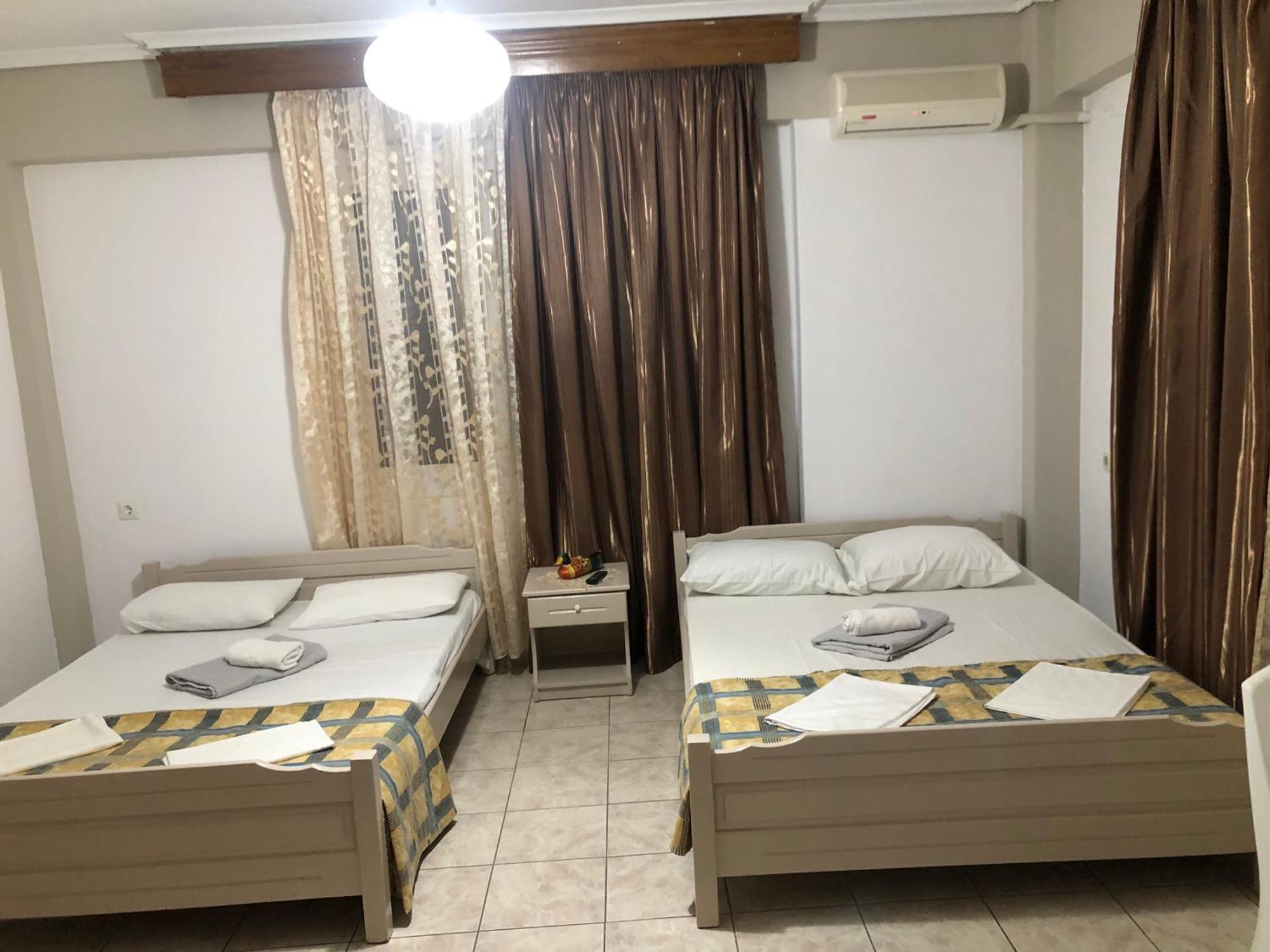 Paralía Nikis Rooms מראה חיצוני תמונה