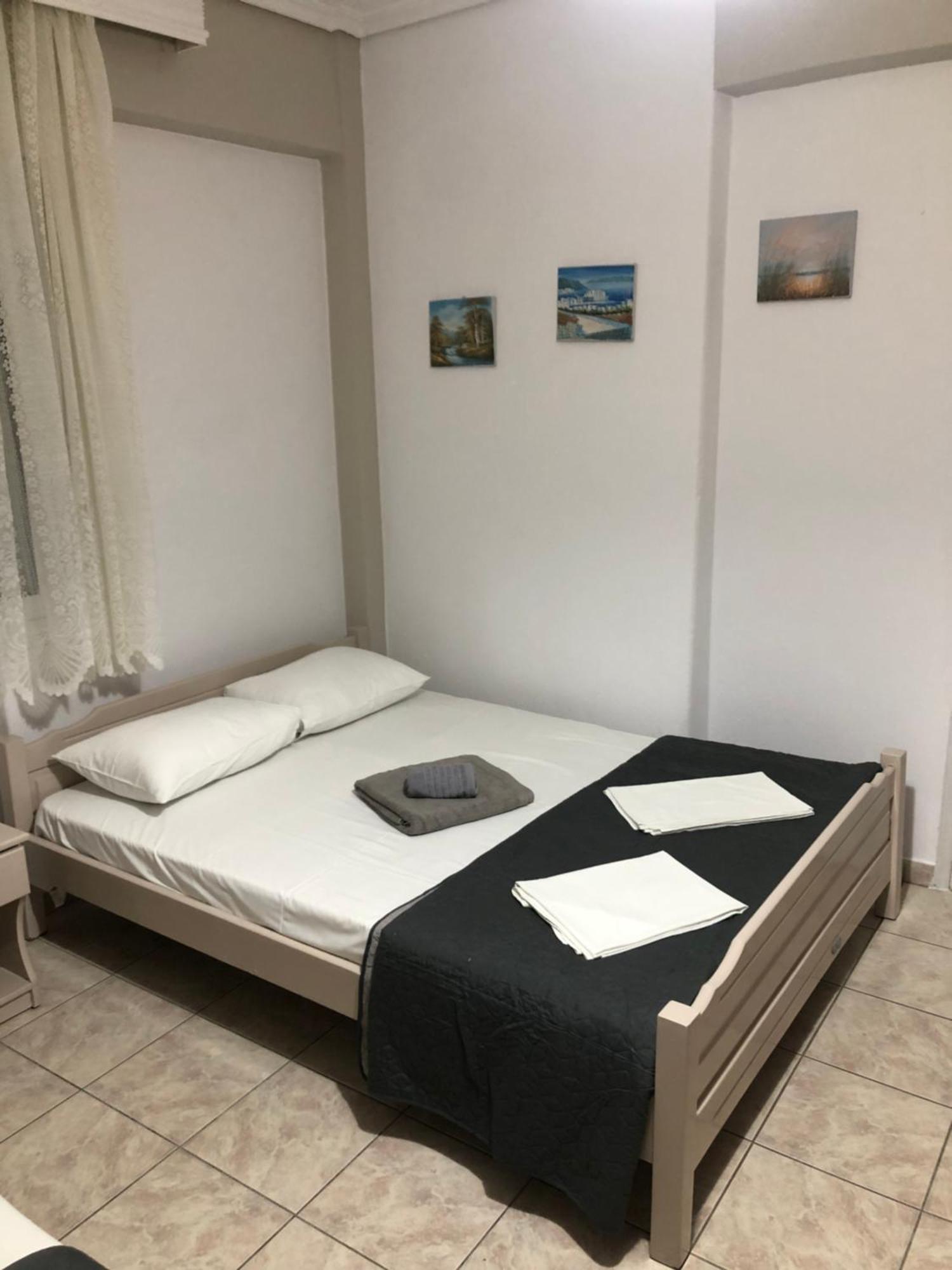 Paralía Nikis Rooms מראה חיצוני תמונה